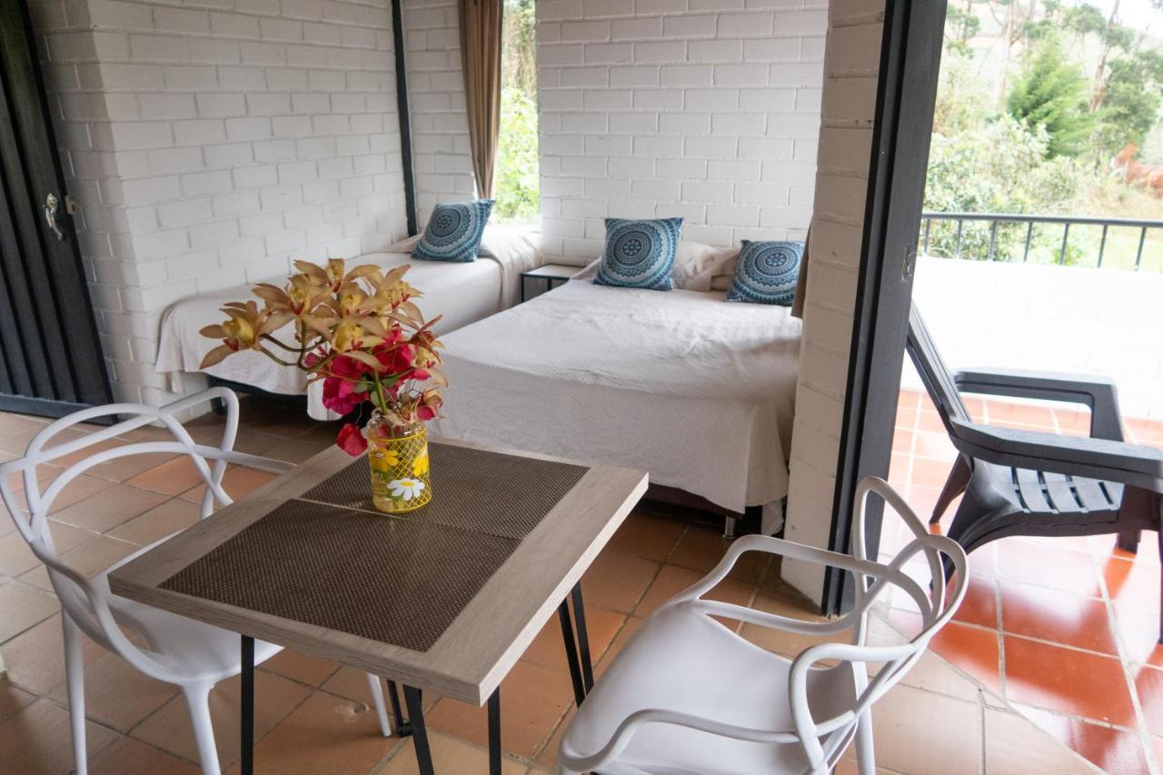 Ecolodge Bahia Del Penon Guatapé Dış mekan fotoğraf